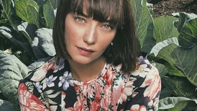 Κατερίνα Μισιχρόνη
: «Προσπαθώ να μην καταπατώ τα όρια του προσωπικού ηθικού μου κώδικα»