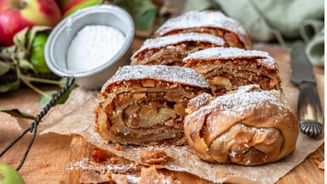 Στρούντελ με μήλα και αχλάδια χωρίς ζάχαρη και χωρίς κόπο - Το εύκολο, απίθανο γλυκό που θα φτιάχνεις συνέχεια