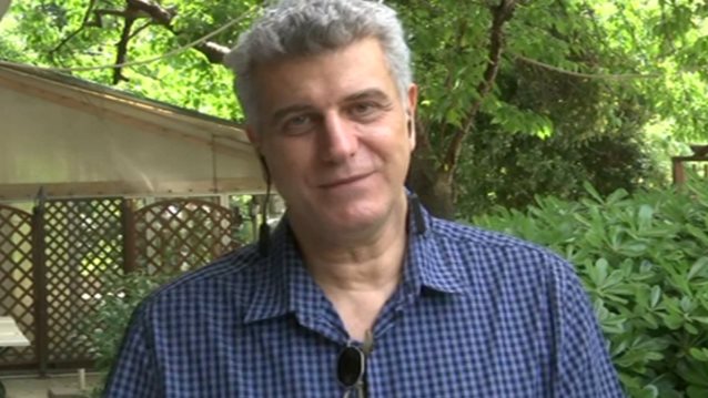 Βλαδίμηρος Κυριακίδης: Η τηλεοπτική εμφάνιση στο «Καλύτερα δε Γίνεται» | Οι ημέρες της καραντίνας &amp; η καλοκαιρινή περιοδεία της παράστασής του