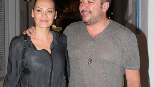 Αντώνης Ρέμος- Υβόννη Μπόσνιακ: Φωτογραφίες από το ταξίδι τους στη Μύκονο