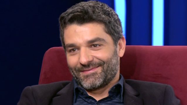 Πέτρος Λαγούτης: Οι προσωπικές αποκαλύψεις στα «Μεσάνυχτα» | Η Αλικάκη, ο έρωτας και ο εθισμός στον τζόγο