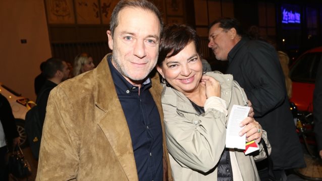 Η Ελένη Κούρκουλα ξεκαθαρίζει για τον Δημήτρη Λιγνάδη