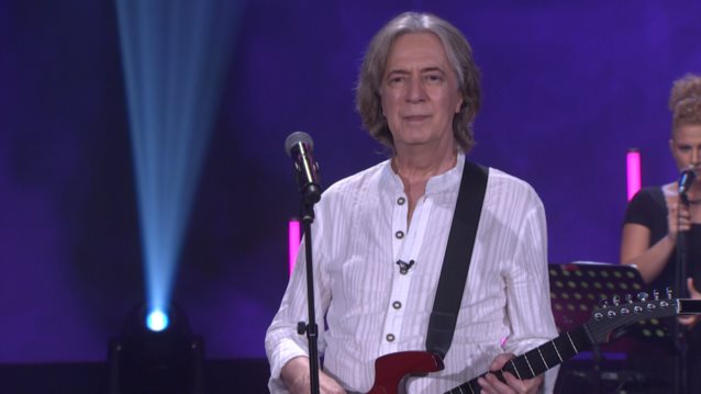 Κώστας Τουρνάς: "Οι ίδιοι που μίλησαν για μένα έτσι αβασάνιστα, έφαγαν τα λόγια τους στο πέρασμα του χρόνου"