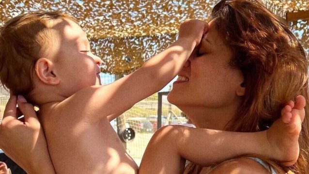 H Ολίβια Στρατή στην κουζίνα! Το χαριτωμένο βίντεο που ανέβασε η Μαίρη Συνατσάκη