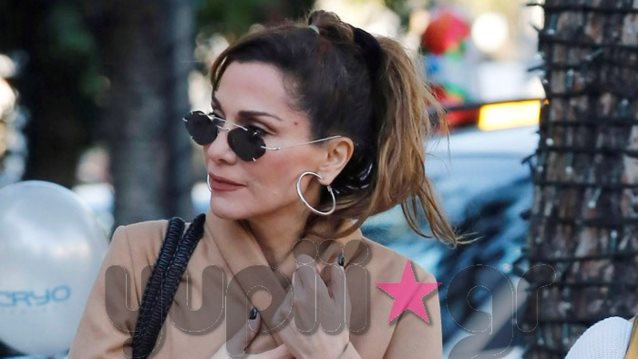 Δέσποινα Βανδή: Σπάνια δημόσια εμφάνιση με την κόρη της Μελίνα! Όλες οι φωτογραφίες