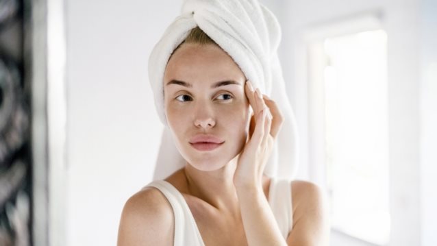 3 εναλλακτικές θεραπείες αν θέλετε να αποφύγετε το botox