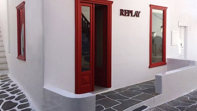 Το Νέο Κατάστημα Της Replay Στη Μύκονο: Όσα πρέπει να ξέρεις!