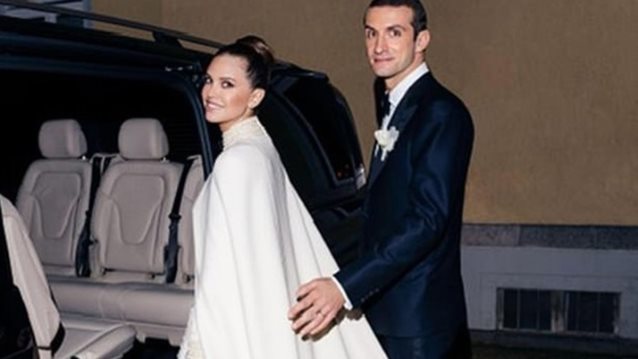 Σταύρος Νιάρχος &amp; Ντάσα Ζούκοβα: Παντρεύτηκαν! Το αριστοκρατικό νυφικό και οι διάσημοι καλεσμένοι