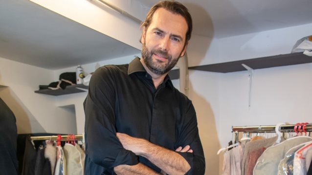 Ο Παναγιώτης Μπουγιούρης εναντίον Στάθη Λιβαθινού: "Ήσασταν χυδαίος, προσβλητικός και σας φτύνω κατάμουτρα"