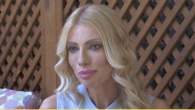 Έλενα Γκρέκου: &quot;Δεν ήταν όλα ρόδινα όταν χωρίσαμε με τον Βαλάντη. Στην αρχή ήθελα να τον τιμωρήσω&quot;