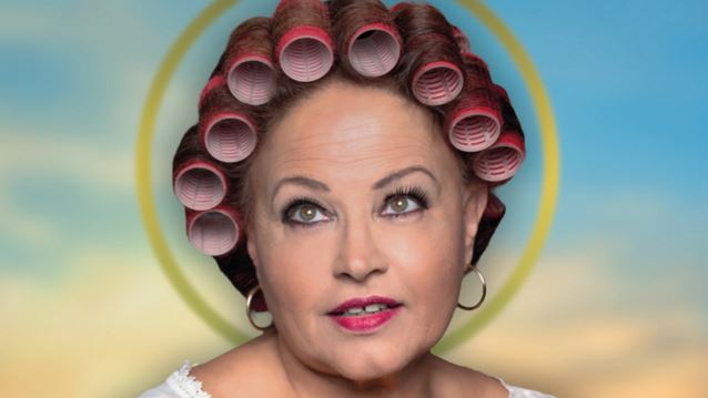 Η Νικολετα Βλαβιανου σε ένα "Μόνο Σπίτι, Κρεβάτι και Εκκλησία"