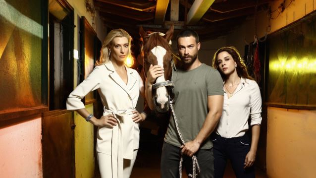 Άγρια Γη |  Πρώτη ανάγνωση σεναρίου για τους πρωταγωνιστές της νέας σειράς του ΣΚΑΪ - Όλες οι φωτογραφίες