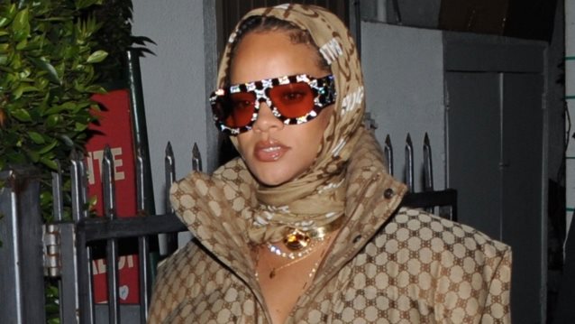 Hollywood Report | Η Rihanna σε νέα εμφάνιση &amp; ο Kanye West στη Νέα Υόρκη