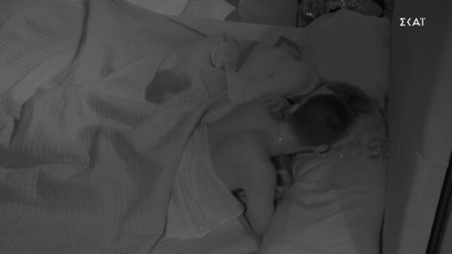 Big Brother: Σοφία και Κεχαγιάς τα έδωσαν όλα κάτω από τα σκεπάσματα!