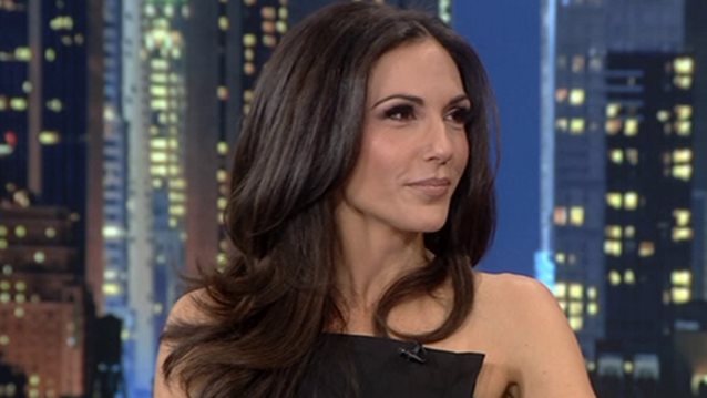 Η Ανθή Βούλγαρη και ο Κωνσταντίνος Κουτσαβάκης στην πιο viral συνάντηση on camera!