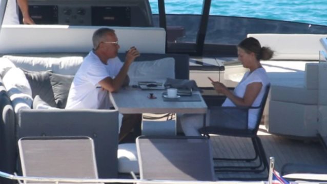 Τομ Χανκς &amp; Ρίτα Γουίλσον: Διακοπές με το πολυτελές σκάφος τους στα Κουφονήσια! Δείτε φωτογραφίες