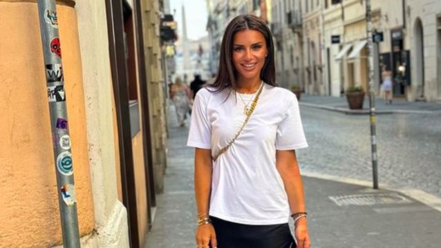 Αυτή τη χώρα επέλεξε η Ελένη Τσολάκη για τις διακοπές της