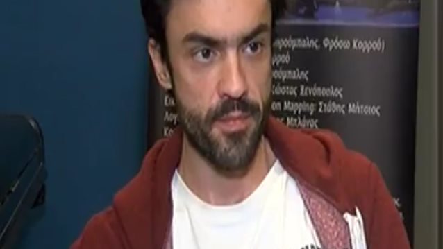 Δημήτρης Κουρούμπαλης
 
: «Με ρωτάς αν ήθελα να τη γαμ...ω; Να τη βάλω κάτω και να τη σκίσω;»