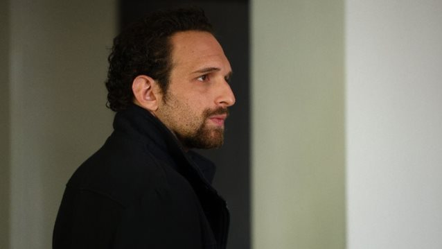 Διάφανη Αγάπη | Ο Στέφανος προσπαθεί να αποτρέψει την απαγωγή της κόρης του &amp; ο Καστρινός παγιδεύει τη Φωτεινή