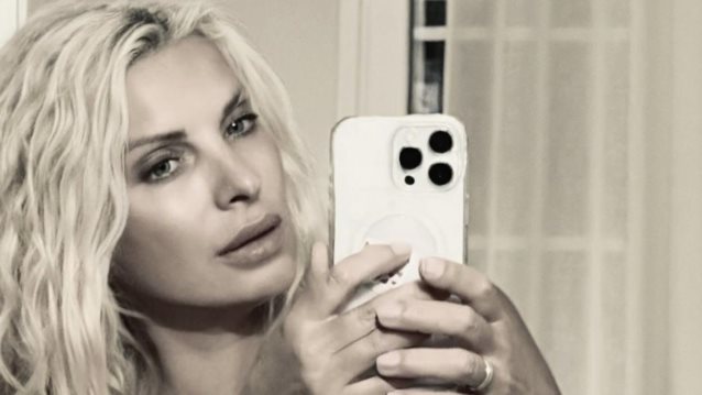 Η νέα φωτογραφία της Ελένης Μενεγάκη στις διακοπές της