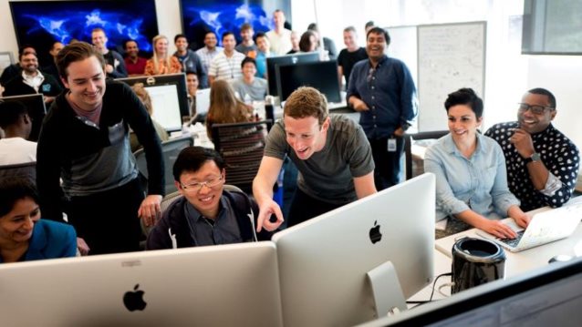 Facebook: Ο Zuckerberg θα χτίσει ολόκληρο χωριό για τους εργαζομένους του