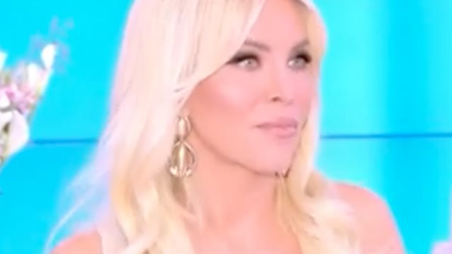 Η αυστηρή απάντηση της Κατερίνας Καινούργιου: "Το θεωρώ ανήθικο - Δεν ισχύει τίποτα"