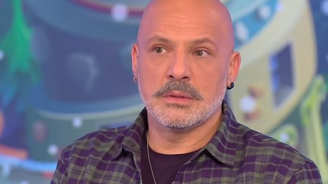 Ο Νίκος Μουτσινάς σε νέο σχόλιο on air για τους ρεπόρτερ των εκπομπών