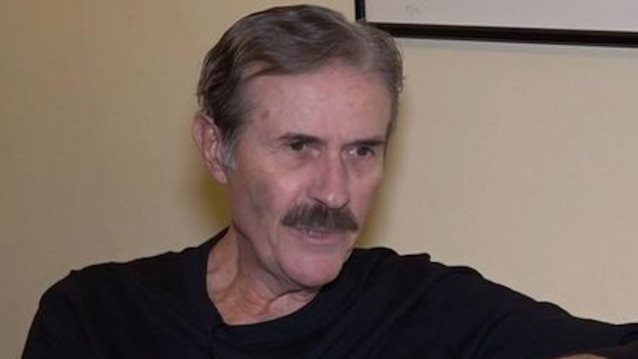 Τάκης Χρυσικάκος: &quot;Οι απώλειες ήταν το χειρότερο. Άρχισα τις καταχρήσεις, νομίζοντας ότι μου απαλύνουν τον πόνο&quot;