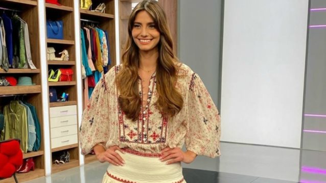 Hλιάνα Παπαγεωργίου
: Mε bohemian look στην πρεμιέρα του “Pop up”
