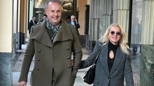 Η Μαρία Μπεκατώρου σε καθημερινά στιγμιότυπα με τον σύζυγό της