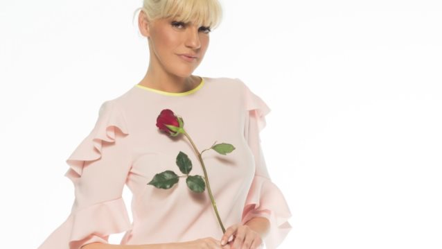 Σάσα Σταμάτη: Το δύσκολο στοίχημα στον ΣΚΑΪ που κατάφερε να το κερδίσει! Η πρωτιά της Κυριακής &amp; η συνέντευξη του Μαρκουλάκη