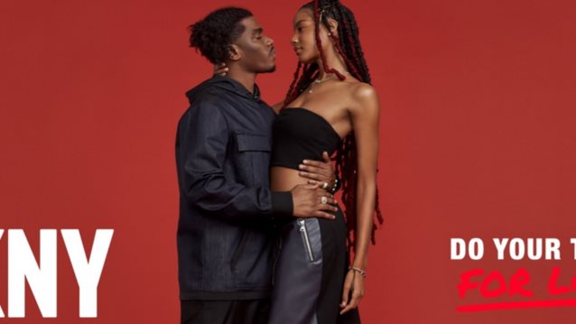 Η DKNY συνεχίζει την DO YOUR THING καμπάνια και μας υπενθυμίζει τις αληθινές αξίες της ζωής