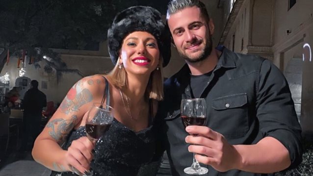 Κωνσταντίνος Βασάλος &amp; Ευρυδίκη Βαλαβάνη

: Γιατί «ξεσπιτώνεται» το δημοφιλές ζευγάρι;