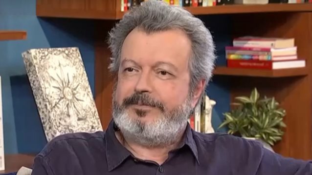 Ο Πέτρος Τατσόπουλος παραδέχεται: &quot;Το λέω με ντροπή και με συντριβή&quot;