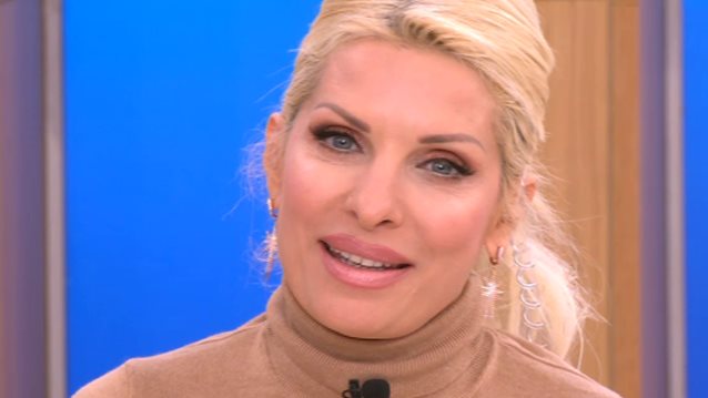 Ελένη Μενεγάκη: Τα θερμά λόγια για την Έρρικα Μπρόγιερ &amp; ο συγκινητικός αποχαιρετισμός on air