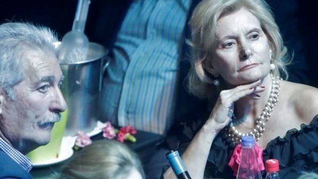 Ζέτα Μενεγάκη: Στα μπουζούκια με τον άντρα της: Φωτογραφίες