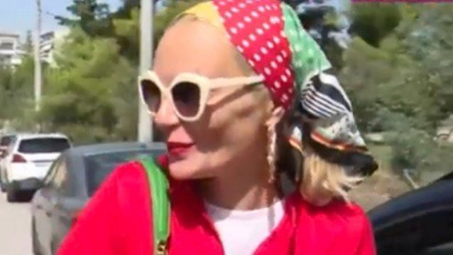 Η Έλενα Χριστοπούλου στην πρώτη της αντίδραση μετά την αθώωσή της στη δικαστική διαμάχη με τον Πάνο Καλλίτση