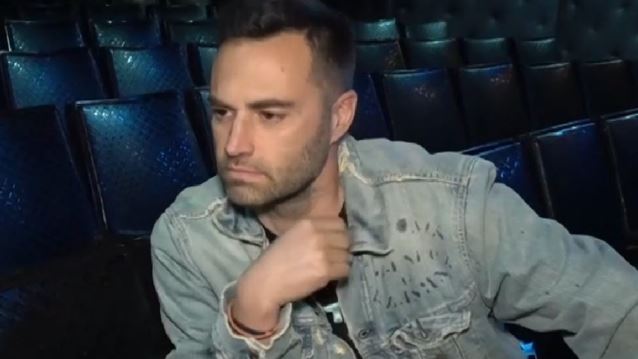 Κώστας Φραγκολιάς: &quot;Συνήθως με φλερτάρουν άντρες στα social media - Έχουν ξεφύγει λίγο τα αγόρια&quot;