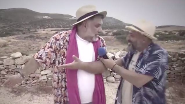 The RoadShow | Ο Γρηγορης Αρναουτογλου στο σπιτι του Tom Hanks