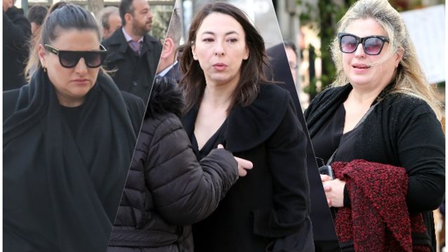 To Τελευταίο Αντίο Στον Κώστα Βουτσά: Η σύζυγος και οι κόρες του στη Μητρόπολη