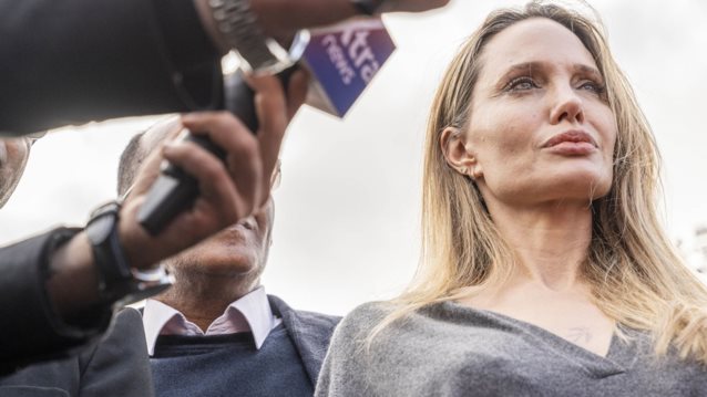 Angelina Jolie | Επισκέφτηκε τη Ράφα με σκοπό την επίσπευση της ανθρωπιστικής βοήθειας