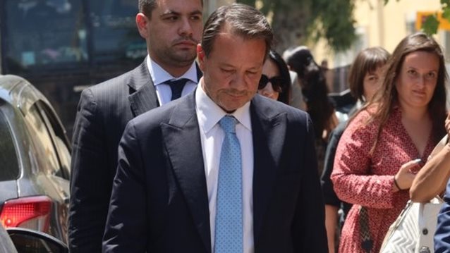 Παραδόθηκε ο Απόστολος Λύτρας μετά το ένταλμα σύλληψης σε βάρος του - "Δεν υπάρχει κανένα απειλητικό μήνυμα"