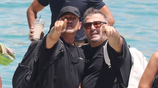 Κοινές διακοπές για Αντώνη Ρέμο και Eros Ramazzotti στη Μύκονο
