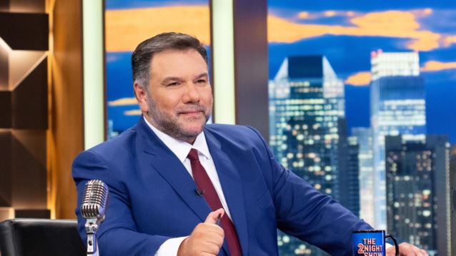 Γρηγόρης Αρναούτογλου | Επίσημο! Το πρόσωπο – έκπληξη στη συμπαρουσίαση του &quot;The 2night Show&quot; και οι πρώτοι καλεσμένοι