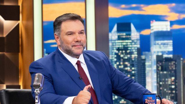 The 2night show | Αυτούς τους λαμπερούς καλεσμένους υποδέχεται ο Γρηγόρης Αρναούτογλου την Καθαρά Δευτέρα!