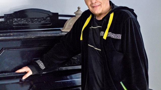 Ανδρέας Μικρούτσικος: Η απάντηση στις φήμες περί «εξαφάνισης» &amp; τα ψευδή δημοσιεύματα