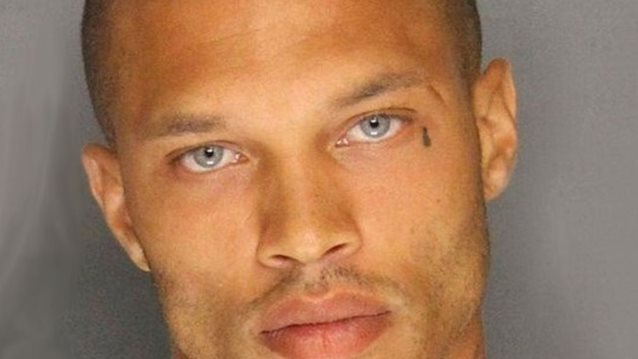 Jeremy Meeks: H M. Βρετανία απαγόρευσε στον σέξι κατάδικο την είσοδο στη χώρα
