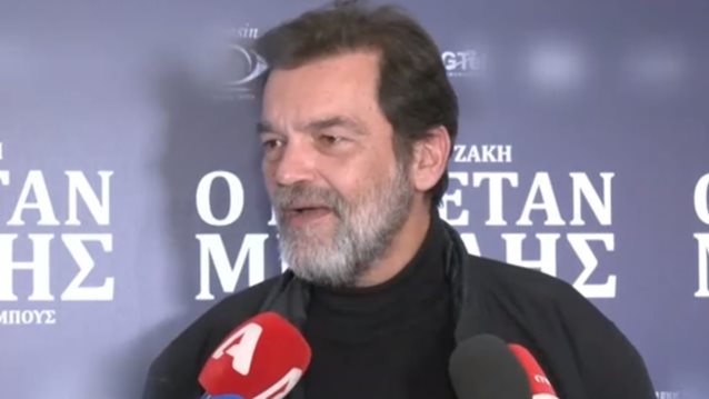 Ο Κωνσταντίνος Καζάκος αντέδρασε σε ερώτηση δημοσιογράφου: &quot;Εσύ θα κοιμηθείς καλά το βράδυ αν ξέρεις αυτή την είδηση;&quot;