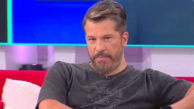 Χάρης Βαρθακούρης: Αυτός ήταν ο πρώτος καλεσμένος στην εκπομπή της Μαλέσκου! Πώς ένιωσε όταν δάκρυσε ο Μικρούτσικος;