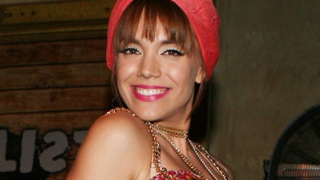 Κρυσταλλία Ρήγα : Η τραγουδίστρια αρραβωνιάστηκε στην Fontana Di Trevi και μας δείχνει το εντυπωσιακό δαχτυλίδι